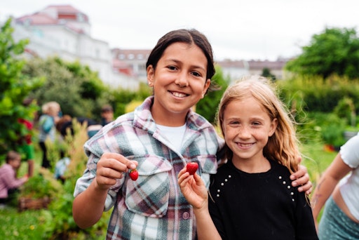 Vorschau Bild von Mit den Speisen von GOURMET Kids bekommen Kinder wichtige
Nährstoffe und Energie, die sie für Spiel, Spaß und Sport in den
Sommercamps brauchen.