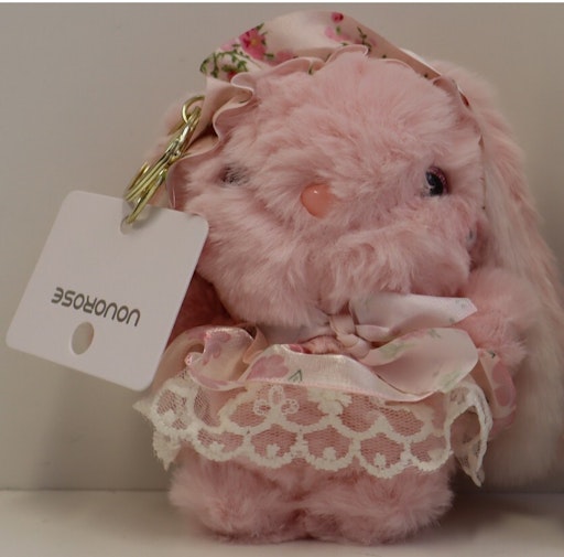 Öffentlicher Rückruf: Schlüsselanhänger "Hase mit Kleid"