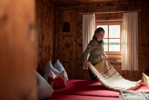 Vorschau Bild von Im Juli 2026 lagen die Nächtigungszahlen auf den Hütten des
Alpenvereins durchschnittlich rund 20 Prozent über dem Niveau des
Vorjahresmonats.