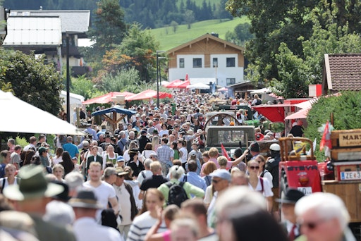 Vorschau Bild von Tausende Besucher bei der Bauernherbst-Eröffnung 2026 in Maria
Alm (Region Hochkönig im SalzburgerLand)