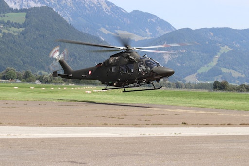 Die zwölfte AW 169 "Lion" des Bundesheeres bei der Landung in
Aigen im Ennstal.