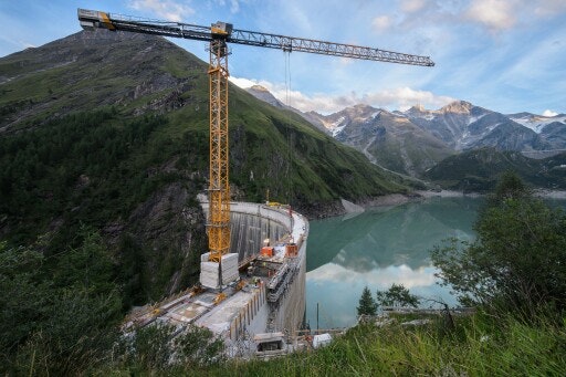 Abschluss der Betonarbeiten für die Erhöhung der Limbergsperre.