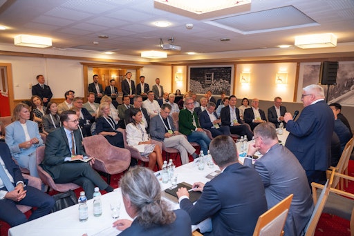 Vorschau Bild von Executive Roundtable von AKCP beim Europäischen Forum Alpbach