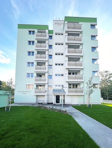 Die Generalsanierte und dekarbonisierte Wien-Süd Wohnhausanlage
Wiener Neustadt, Josef Bierenzgasse 12-14