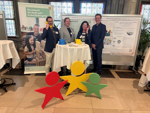 Vorschau Bild von Das WISPER Projektteam (v.l.): Clemens Selzer (MA10), Georg
Regal, Christine Wahlmüller-Schiller (beide AIT) und Christian
Vogelauer (MA10)