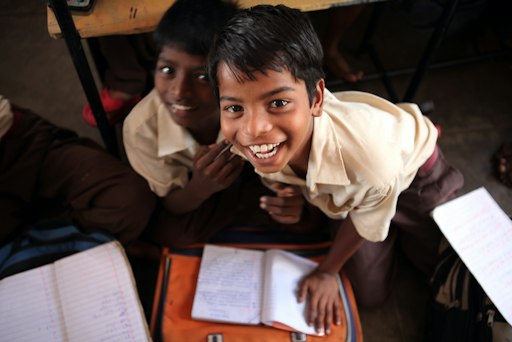 Eine Testamentsspende ist von unschätzbarem Wert. Sie ermöglicht
Jugend Eine Welt langfristig zu planen und Bildungs- sowie
Sozialprojekte nachhaltig zu unterstützen. Wie hier in einer Schule
in Indien, wo benachteiligte Kinder wichtige Schulbildung erhalten,
um später ein selbstbestimmtes Leben führen zu können.
