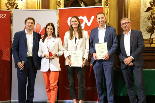 v.l.n.r.: Martin Szelgrad, Report Verlag; Eva Maria Wurzer, Saubermacher; Elisa Heitzinger, Saubermacher; Markus Clabian, AIT Austrian Institute of Technology; Martin Graser, Bundesrechenzentrum