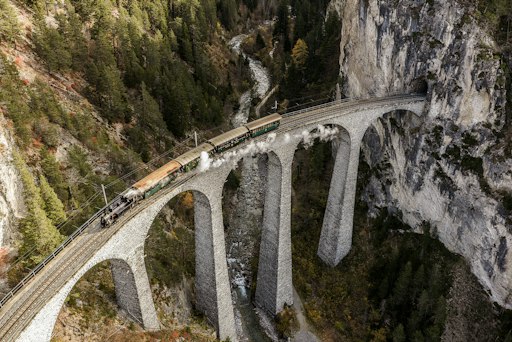 Vorschau Bild von Dampfzug auf dem Landwasserviadukt