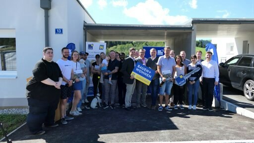 Gruppenfoto der neuen Bewohner:innen