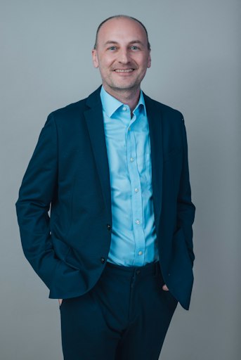 Vorschau Bild von Edgar Weippl, wissenschaftlicher Direktor von SBA Research und
Universitätsprofessor für Security und Privacy an der Universität
Wien