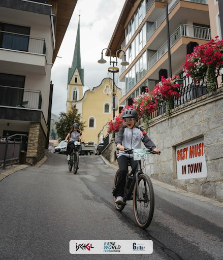 Vorschau Bild von E-Bike-Weltpremiere in Ischgl: woom präsentiert das woom EXPLORE
BOOST ab 20 Zoll bei E-Bike-WM