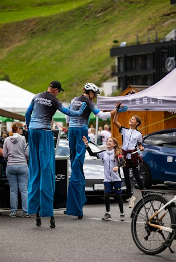 Vorschau Bild von E-Bike-Weltpremiere in Ischgl: woom präsentiert das woom EXPLORE
BOOST ab 20 Zoll bei E-Bike-WM