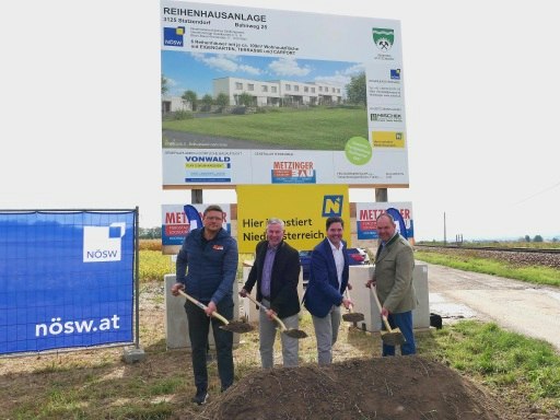 Foto: Spatenstich für NÖSW-Projekt in Statzendorf