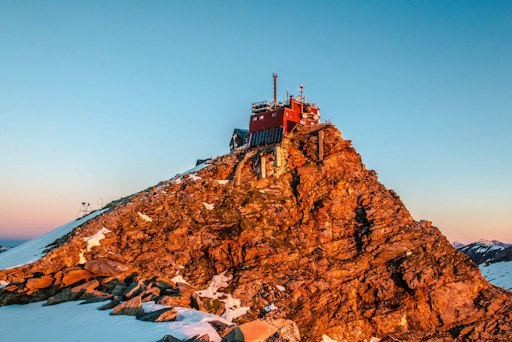 Das Sonnblick Observatorium im Raurisertal zählt zu den
außergewöhnlichsten Forschungsstationen der Alpen