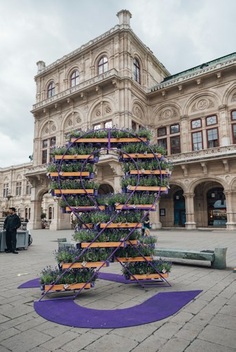Vorschau Bild von Kunstinstallation „Lavender Loop“