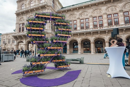 Kunstinstallation „Lavender Loop“