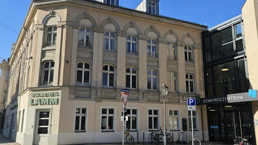 Die Evangelische Freikriche Goldenes Lamm in Dresden // Weiterer
Text über ots und www.presseportal.de/nr/55188 / Die Verwendung
dieses Bildes für redaktionelle Zwecke ist unter Beachtung aller
mitgeteilten Nutzungsbedingungen zulässig und dann auch honorarfrei.
Veröffentlichung ausschließlich mit Bildrechte-Hinweis.