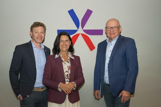 V. l. n. r.: GF Franz Coreth, CRin Karin Zeiler, GF Heinz Wlzek