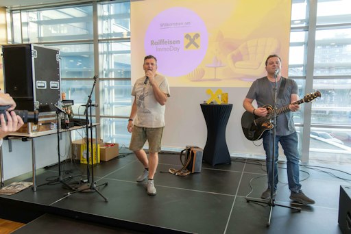 Vorschau Bild von Raiffeisen Immo-Wiesn mit Live-Musik von Marc Pircher