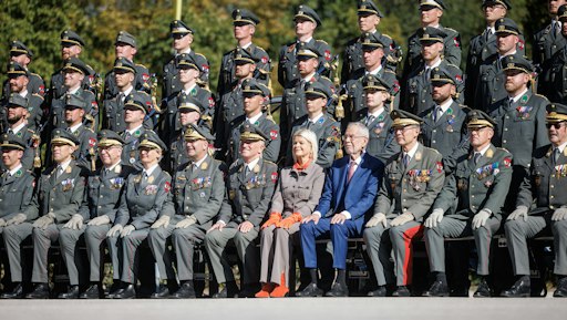 Vorschau Bild von Bundesheer: Feierliche Übernahme von 132 Leutnanten ins
Bundesheer