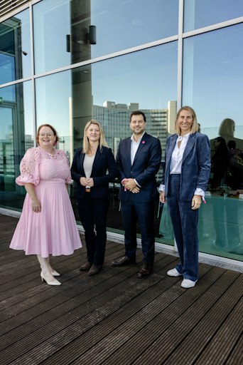 Cornelia Pfeiffer-Janisch, Mitglied UNOS Bundesvorstand Bettina
Emmerling, Vizebürgermeisterin Wien Michael Bernhard, UNOS
Bundessprecher Veronika Kärle-Haid, Mitglied UNOS Bundesvorstand