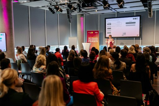 Vorschau Bild von Keynote beim UNOS Frauenkongress