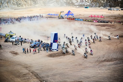 Die 500 Teilnehmer des Red Bull Erzbergrodeo 2026 gehen ins
Rennen