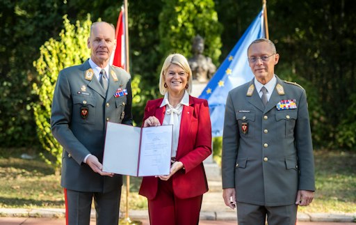 Bundesheer: General Rudolf Striedinger in den Ruhestand
verabschiedet