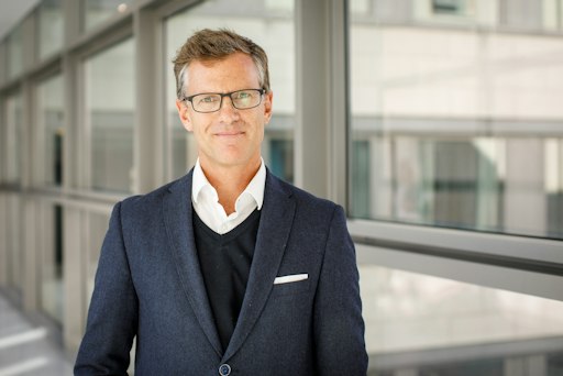 Univ.-Prof. Dr. Dominik Wolf, Direktor der Univ.-Klinik für
Innere Medizin V (Hämatologie und Onkologie) an der Medizinische
Universität Innsbruck und einer der beiden Kongresspräsidenten der
Jahrestagung der Deutschen, Österreichischen und Schweizerischen
Gesellschaft für Hämatologie und Medizinische Onkologie.