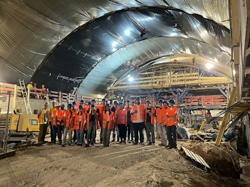 Vorschau Bild von Die über 20 besten Auszubildenden der BODNER Gruppe besuchten das
TIWAG Kraftwerksprojekt Innstufe Imst-Haiming.