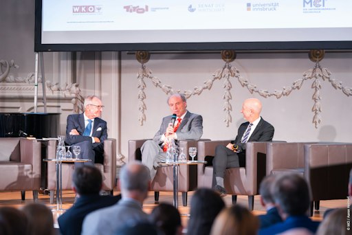 Vorschau Bild von Von links: Andreas Altmann, Matthias Sutter und Martin Kocher