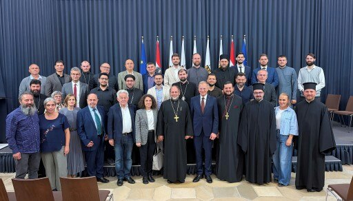 Landeshauptmann Thomas Stelzer empfing die Vertreter von Pro Oriente und 32 Vertreter orthodoxer Pfarrgemeinden aus Oberösterreich.