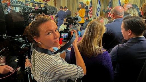 Marine Pradel im Weißen Haus // Weiterer Text über ots und
www.presseportal.de/nr/9021 / Die Verwendung dieses Bildes für
redaktionelle Zwecke ist unter Beachtung aller mitgeteilten
Nutzungsbedingungen zulässig und dann auch honorarfrei.
Veröffentlichung ausschließlich mit Bildrechte-Hinweis.