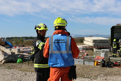 Vorschau Bild von Internationale Experten bei der Evaluierung von AFDRU