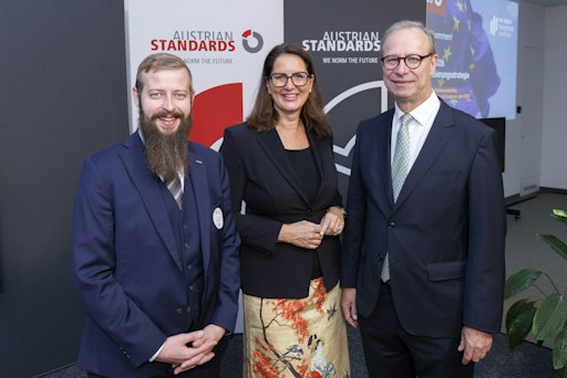 Expert Talks EU-Standardisierungsstrategie bei Austrian
Standards. https://www.apa-fotoservice.at/galerie/40002 Daniel
Herbst, GS ÖVE / Valerie Höllinger, CEO Austrian Standards / Georg
Konetzky, Sektionschef BMWET