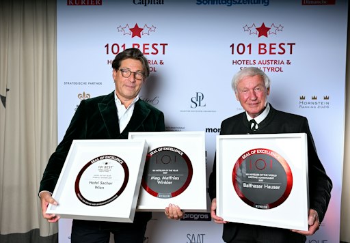 Die Gewinner der „101 ICON-Auszeichnungen“: Matthias Winkler, CEO
der Sacher Hotels, wurde als „101 ICON Hotelier of the Year Austria“
ausgezeichnet. Den „101 ICON Hotelier of the World – Lifetime
Achievement Award“ erhielt Balthasar Hauser vom Bio- und
Wellnessresort Stanglwirt in Going.