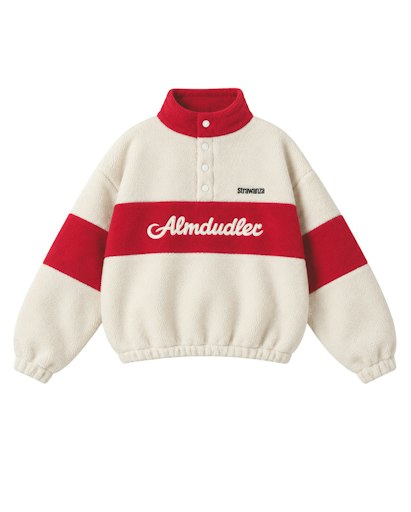 Vorschau Bild von Polarfleece: Kuscheliger Unisex-Schnitt im rot-weißen Retro-Look,
hergestellt in Europa – 119,90 Euro