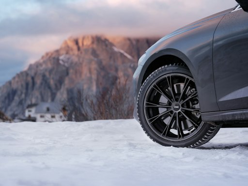 Der Nokian Tyres Snowproof 3P ist gezielt auf die wechselhaften
Winterbedingungen Mitteleuropas ausgelegt. © Nokian Tyres //
Weiterer Text über ots und www.presseportal.de/nr/59963 / Die
Verwendung dieses Bildes für redaktionelle Zwecke ist unter
Beachtung aller mitgeteilten Nutzungsbedingungen zulässig und dann
auch honorarfrei. Veröffentlichung ausschließlich mit
Bildrechte-Hinweis.