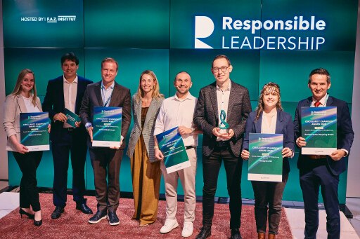 v.l.n.r.: Stefanie Wolf, F.A.Z. Institut; Prof. Dr. René Schmidpeter, Berner Fachhochschule; Oliver Dörner, OTTO DÖRNER Gruppe; Sara Ködel, Philip Morris; Marcus Sagitz, PreZero International; Timo Armbruster, Hansgrohe SE; Rebecca Weigold, Hansgrohe SE; Andreas Opelt, Saubermacher AG