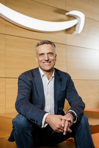 Vorschau Bild von Rocco Bräuniger, Country Manager von Amazon Deutschland //
Weiterer Text über ots und www.presseportal.de/nr/8337 / Die
Verwendung dieses Bildes für redaktionelle Zwecke ist unter
Beachtung aller mitgeteilten Nutzungsbedingungen zulässig und dann
auch honorarfrei. Veröffentlichung ausschließlich mit
Bildrechte-Hinweis.