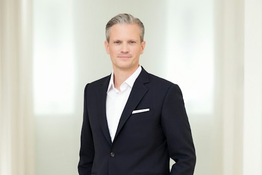 Alexander Zwickl (42) wurde mit 1. Oktober 2026 zum
Geschäftsführer der B&C Holding Österreich GmbH bestellt.