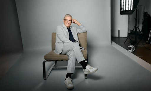 Vom Mr. Tagesschau zum Live-Commerce Creator: Jan Hofer startet
bei HSE ein neues Kapitel. Am 17. November feiert er seine
Live-Premiere in einem plattformübergreifenden Livestream über den
HSE Onlineshop, die HSE App, YouTube und Instagram. Am 19. November
folgt seine TV-Premiere bei HSE. Im Mittelpunkt steht seine eigene
Jan Hofer Signature Collection mit zeitloser Herrenmode, ergänzt um
Loungewear und Pyjamas für die Familie. +++ Die Nutzung ist für
redaktionelle Zwecke im Zusammenhang mit HSE honorarfrei. Abdruck
und Veröffentlichung bitte mit folgender Quellenangabe: HSE +++ //
Weiterer Text über ots und www.presseportal.de/nr/53601 / Die
Verwendung dieses Bildes für redaktionelle Zwecke ist unter
Beachtung aller mitgeteilten Nutzungsbedingungen zulässig und dann
auch honorarfrei. Veröffentlichung ausschließlich mit
Bildrechte-Hinweis.