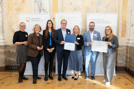 Prämiert wurde das Projekt „Nachhaltigkeit bis zum letzten
Bauteil: Urban Mining beim Rückbau der Privatklinik Confraternität“,
das eine Bandbreite von Maßnahmen zur Wieder- und Weiterverwendung
von Materialien, Bauteilen, medizinischen Geräte und
Einrichtungsgegenständen umfasste.