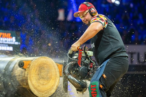 Für Gastgeber Deutschland geht der siebenfache deutsche Meister
Danny Martin an den Start. Er gewann 2023 an selber Stelle
überraschend Bronze und möchte erneut das Podium angreifen. //
Weiterer Text über ots und www.presseportal.de/nr/111314 / Die
Verwendung dieses Bildes für redaktionelle Zwecke ist unter
Beachtung aller mitgeteilten Nutzungsbedingungen zulässig und dann
auch honorarfrei. Veröffentlichung ausschließlich mit
Bildrechte-Hinweis.