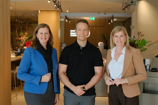 Vorschau Bild von Gruppenfoto Staatssekretärin Barbara Eibinger-Miedl, Martin
Gratzer (Biogena), Wirtschaftsbund-Generalsekretärin Tanja Graf