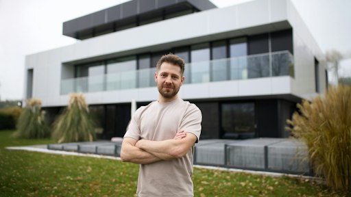 WK Consulting Solutions zeigt, wie Hausbau durch KI, Datenanalyse
und digitale Tools effizienter wird.