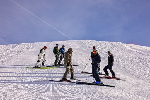 Freigabe für die Weltcuprennen in Gurgl durch den internationalen Skiverband (FIS) nach der formellen Schneekontrolle. Bildnachweis: Ötztal Tourismus / Jochen Müller